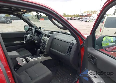 2009 Ford Escape Xlt z USA, uszkodzony, nr VIN 1FMCU93G39KC04562